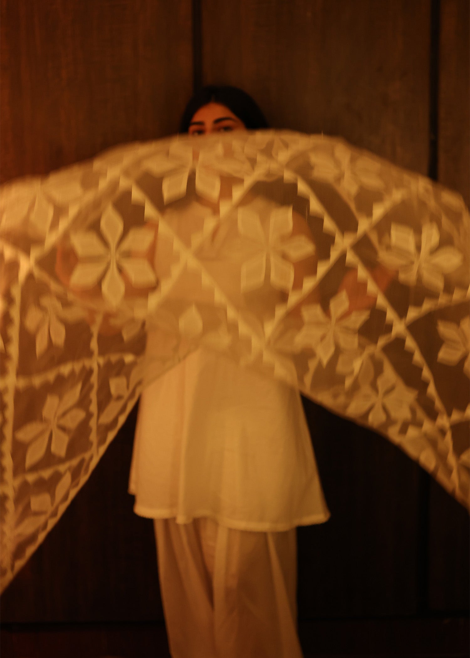 Safaid Duppata Floral