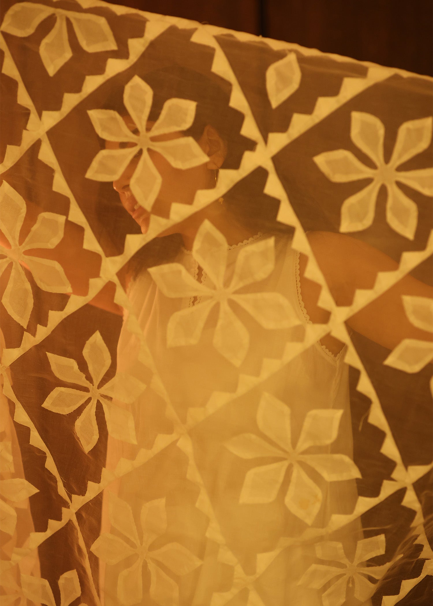Safaid Duppata Floral